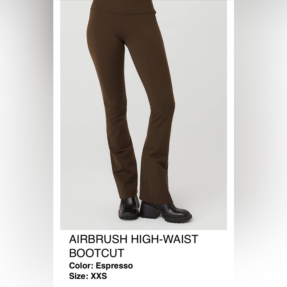 Brand New Alo Leggings, never worn.  Color Expresso